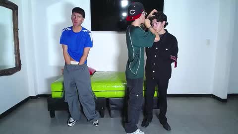 THOMAS AND DAMIAND online show from 10/28/25, 06:54