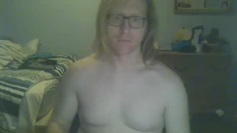 Snapshot of gnger31foru chatting on 12/31/24, 12:25 Steven Meadow online show from 12/31/24, 12:25