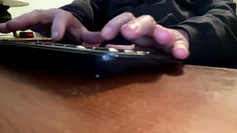 Snapshot of gngnxxx chatting on 03/12/26, 12:33 gngnxxx online show from 03/12/26, 12:33