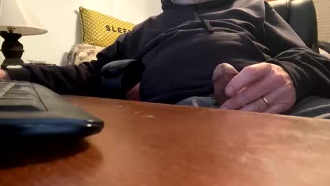 Snapshot of gngnxxx chatting on 03/16/26, 01:15 gngnxxx online show from 03/16/26, 01:15