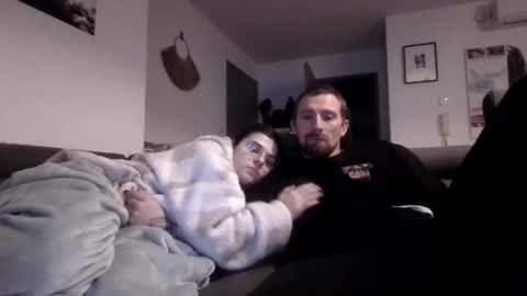 gnl_ online show from 12/17/25, 08:15