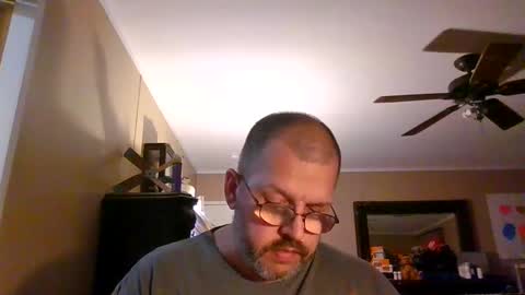 Snapshot of gobey33 chatting on 09/11/25, 12:22 IDKIDCIDGAF online show from 09/11/25, 12:22