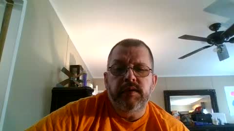 Snapshot of gobey33 chatting on 09/15/25, 05:57 IDKIDCIDGAF online show from 09/15/25, 05:57