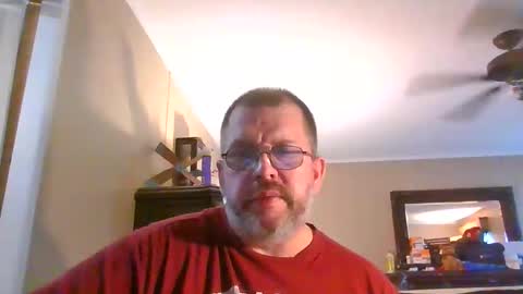 Snapshot of gobey33 chatting on 09/26/25, 06:23 IDKIDCIDGAF online show from 09/26/25, 06:23