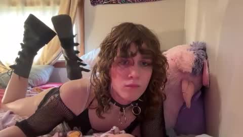 Snapshot of gockinmyrari chatting on 02/19/26, 04:03 gockinmyrari online show from 02/19/26, 04:03