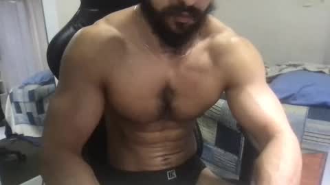 Snapshot of god_hunkules chatting on 01/18/25, 03:27 god hunkules online show from 01/18/25, 03:27