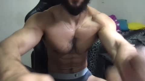 Snapshot of god_hunkules chatting on 02/14/25, 04:31 god hunkules online show from 02/14/25, 04:31