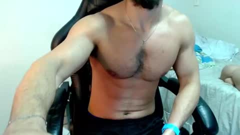 Snapshot of god_hunkules chatting on 10/23/25, 07:12 god hunkules online show from 10/23/25, 07:12