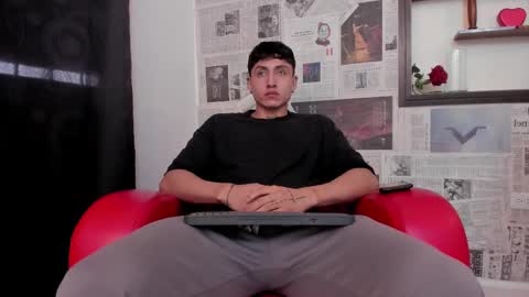 Snapshot of god_of_olympus1 chatting on 02/16/25, 02:43 steven online show from 02/16/25, 02:43