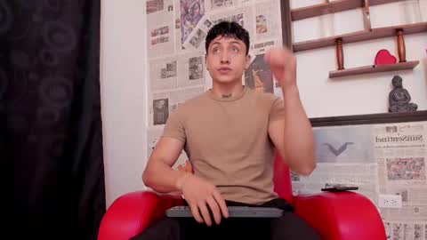 Snapshot of god_of_olympus1 chatting on 03/04/25, 12:12 steven online show from 03/04/25, 12:12