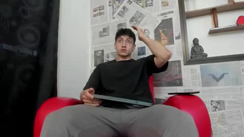 Snapshot of god_of_olympus1 chatting on 03/09/25, 12:31 steven online show from 03/09/25, 12:31