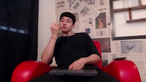 Snapshot of god_of_olympus1 chatting on 11/27/25, 02:30 steven online show from 11/27/25, 02:30