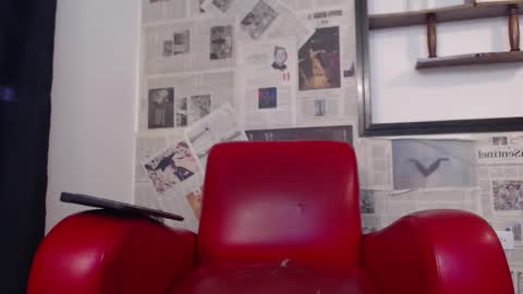 Snapshot of god_of_olympus1 chatting on 12/15/25, 12:42 steven online show from 12/15/25, 12:42