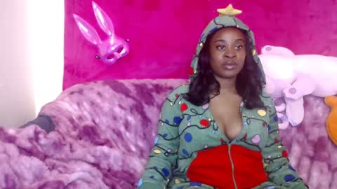 Snapshot of goddess_aaliyah chatting on 12/25/24, 06:20 goddess_aaliyah online show from 12/25/24, 06:20