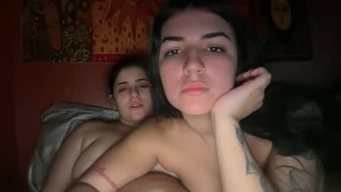 Snapshot of goddess_madii chatting on 12/18/25, 08:20 Madii online show from 12/18/25, 08:20