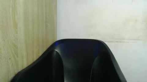 Snapshot of goddess_mellissa chatting on 05/06/26, 05:35 mellissa online show from 05/06/26, 05:35