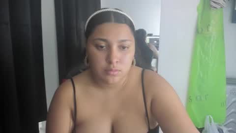 Snapshot of goddess_of_sissys chatting on 12/03/25, 11:36 goddess_of_sissys online show from 12/03/25, 11:36