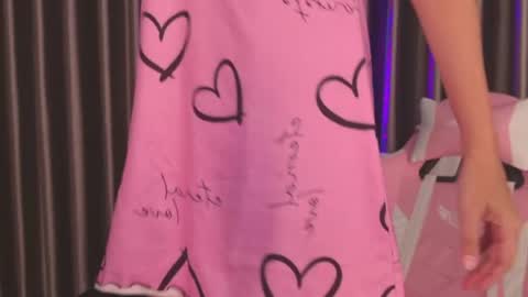 Snapshot of goddess_stars chatting on 05/06/26, 12:32 Katarina online show from 05/06/26, 12:32