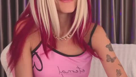 Snapshot of goddess_stars chatting on 05/07/26, 01:16 Katarina online show from 05/07/26, 01:16