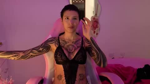 Snapshot of goddess_vee_ chatting on 01/10/26, 03:03 vee online show from 01/10/26, 03:03