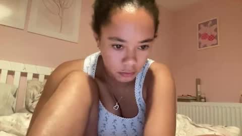 Snapshot of goddesselxo chatting on 06/07/26, 08:23 Goddess L online show from 06/07/26, 08:23