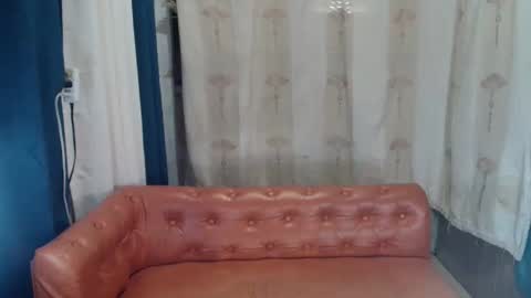 Snapshot of goddesses_slut247752 chatting on 03/10/26, 04:28 Ronel online show from 03/10/26, 04:28