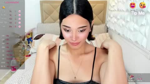 Snapshot of goddessheartxxx chatting on 06/24/26, 06:01 ruiz online show from 06/24/26, 06:01