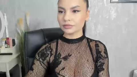 Snapshot of goddessmiaa chatting on 02/12/25, 04:22 Mistress online show from 02/12/25, 04:22