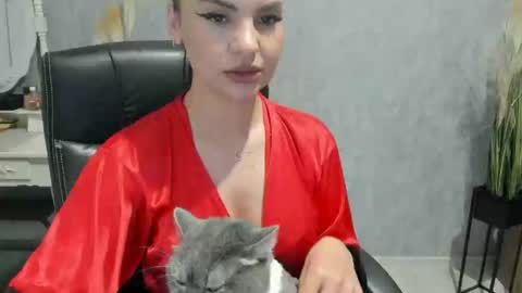 Snapshot of goddessmiaa chatting on 03/10/25, 06:34 Mistress online show from 03/10/25, 06:34