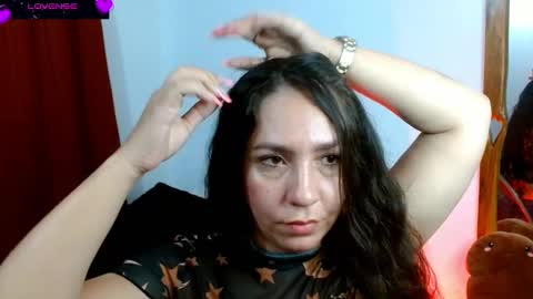  Naih Reyes online show from 02/25/25, 02:14