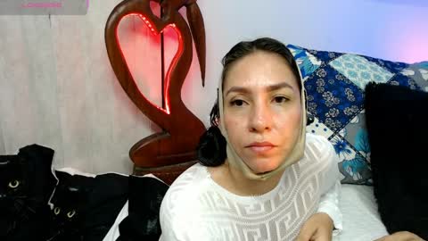 Snapshot of goddessnahi chatting on 04/03/26, 12:19 Naih Reyes online show from 04/03/26, 12:19