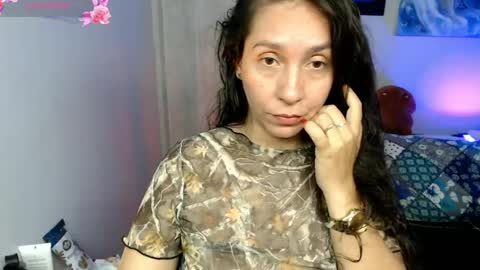 Snapshot of goddessnahi chatting on 04/23/26, 04:46 Naih Reyes online show from 04/23/26, 04:46