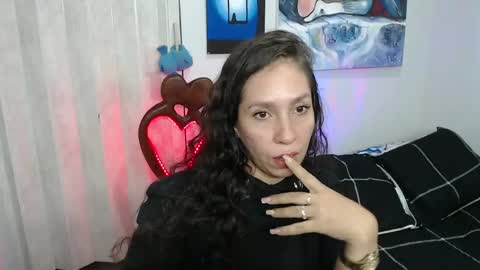 Snapshot of goddessnahi chatting on 05/28/26, 03:04 Naih Reyes online show from 05/28/26, 03:04