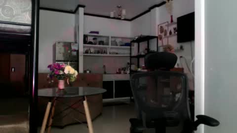 Snapshot of goddessofbigcock chatting on 12/16/24, 02:36 Eva online show from 12/16/24, 02:36