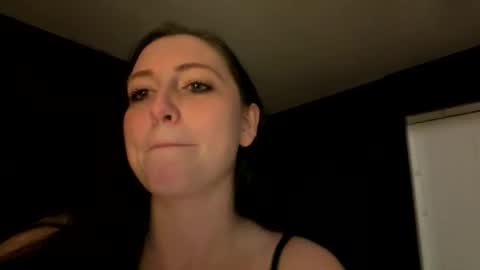 Snapshot of goddessquinncy chatting on 03/11/26, 12:22 goddessquinncy online show from 03/11/26, 12:22