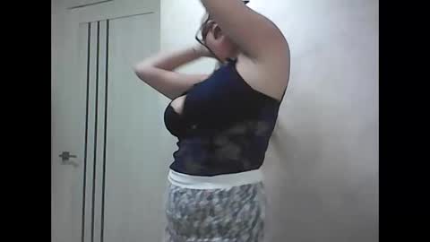 Snapshot of goddesstenderness chatting on 11/20/25, 08:08 GoddessTenderness online show from 11/20/25, 08:08