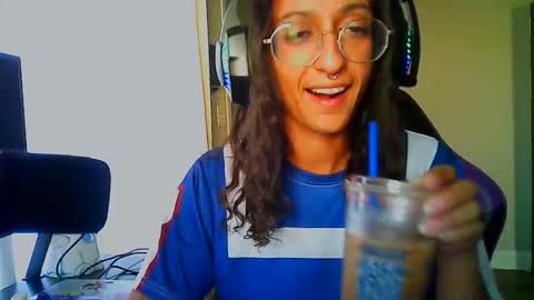 Snapshot of goddessvikkii chatting on 01/14/26, 08:47 goddessvikkii online show from 01/14/26, 08:47