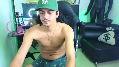 Snapshot of godiegogoxxx chatting on 06/13/26, 01:25 Diego online show from 06/13/26, 01:25