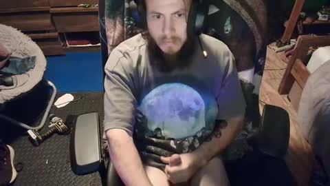Snapshot of godmangod chatting on 10/12/25, 10:20 jimmyjohnameson online show from 10/12/25, 10:20