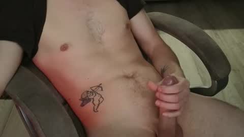 Snapshot of gohn102310 chatting on 10/17/25, 02:52 john online show from 10/17/25, 02:52