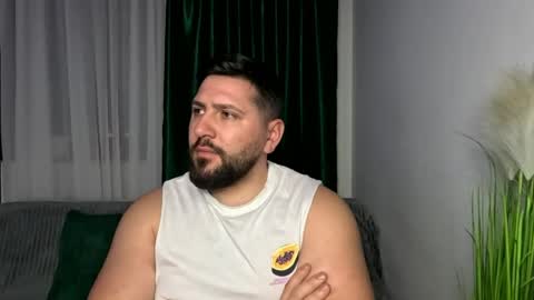 gold_alpha_boy online show from 04/17/26, 07:39