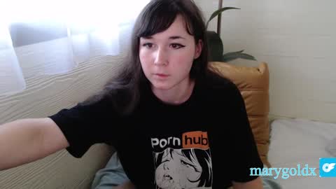 Snapshot of gold_mary_ chatting on 02/04/25, 12:51 Mary online show from 02/04/25, 12:51