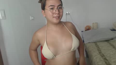 bella online show from 02/05/25, 01:15