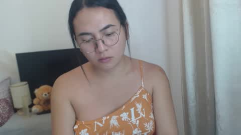 bella online show from 11/24/25, 04:18