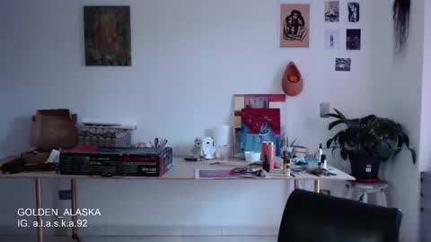 Snapshot of golden_alaska chatting on 02/17/25, 08:58 Alaska online show from 02/17/25, 08:58