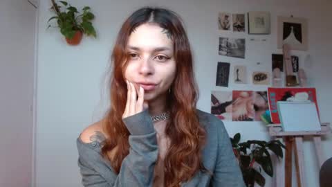 Snapshot of golden_alaska chatting on 10/17/25, 12:19 Alaska online show from 10/17/25, 12:19