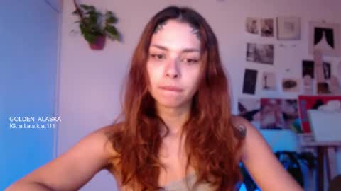 Snapshot of golden_alaska chatting on 10/19/25, 10:43 Alaska online show from 10/19/25, 10:43