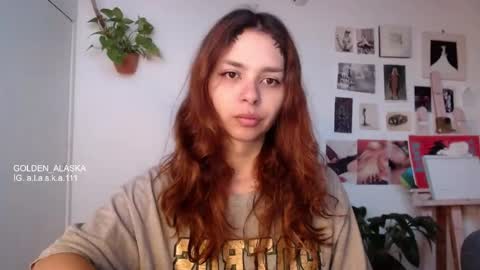 Snapshot of golden_alaska chatting on 10/21/25, 12:28 Alaska online show from 10/21/25, 12:28