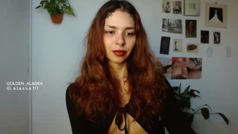 Snapshot of golden_alaska chatting on 11/04/25, 01:21 Alaska online show from 11/04/25, 01:21