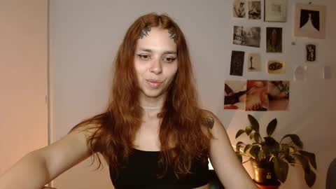 Snapshot of golden_alaska chatting on 12/04/25, 01:48 Alaska online show from 12/04/25, 01:48